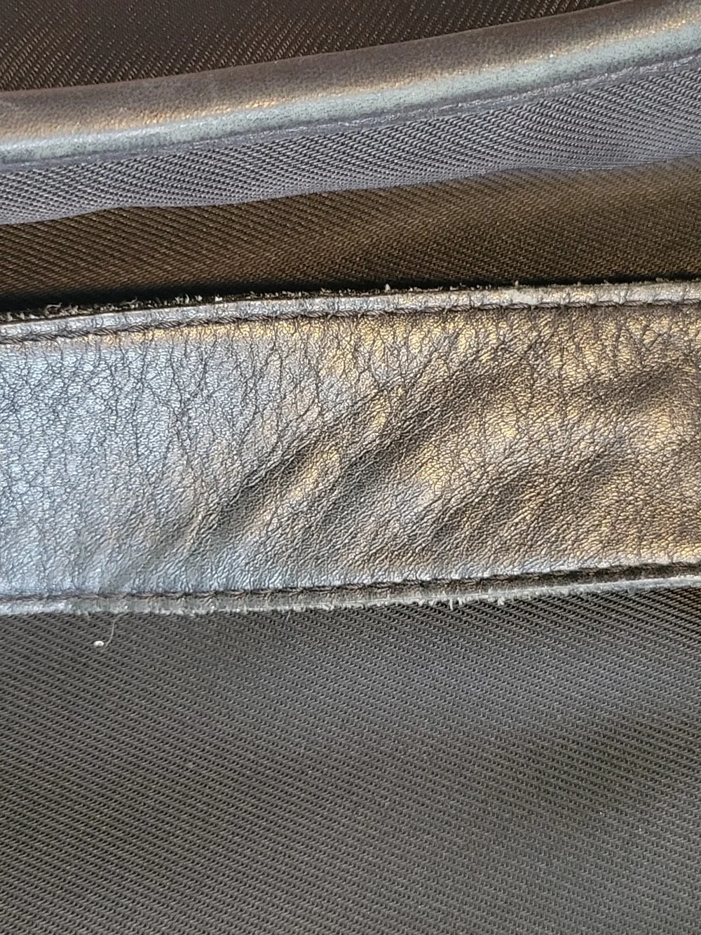 Coach Classic Black Messenger Briefcase - Leather And Nylon